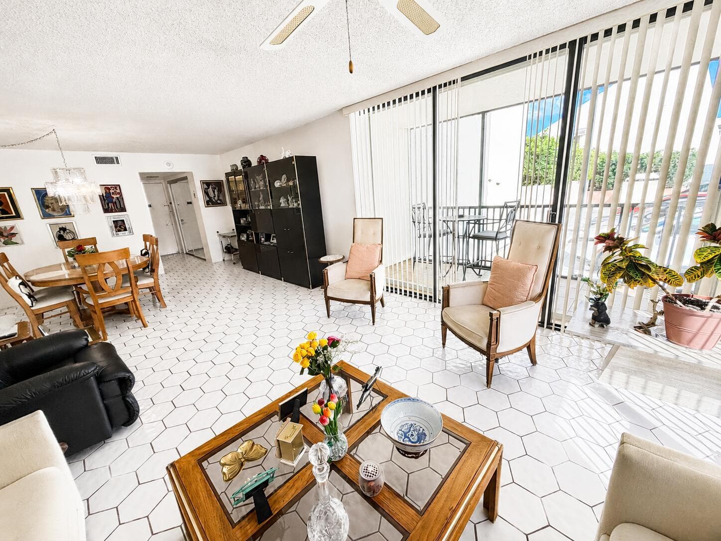 20301 W Country Club Drive # 329, Aventura FL 33180 photo 2
