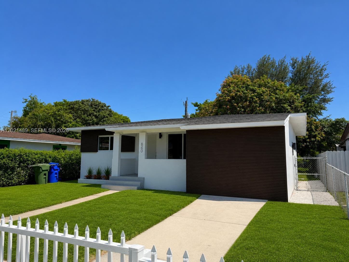 840 NW 67th St, Miami FL 33150