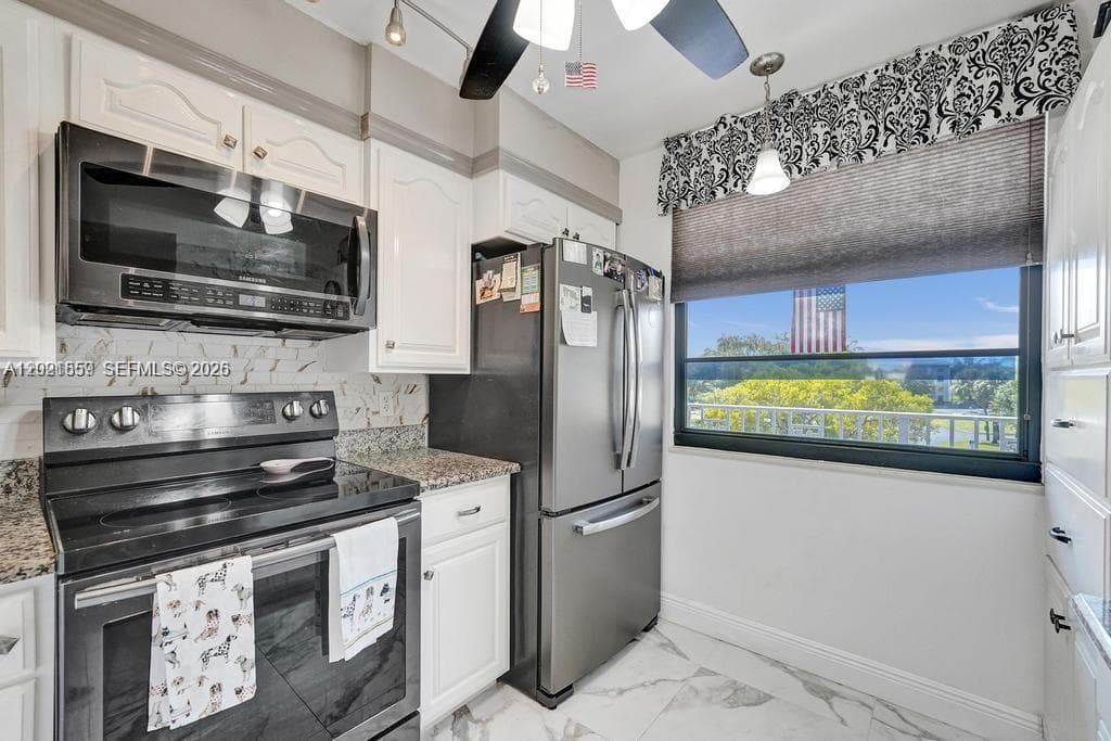 1502 Whitehall Dr # 305, Davie FL 33324 photo 4