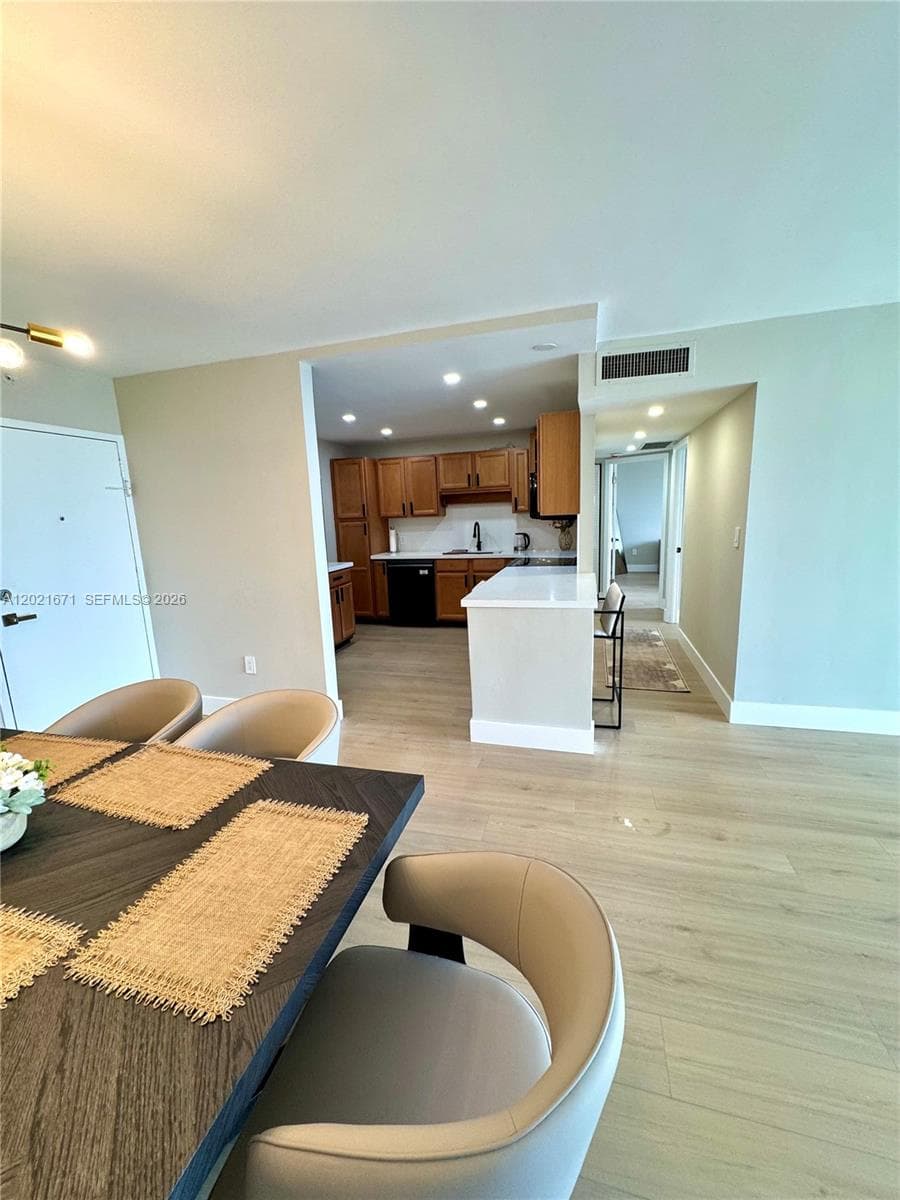 2851 NE 183rd St # 1607E, Aventura FL 33160 photo 5