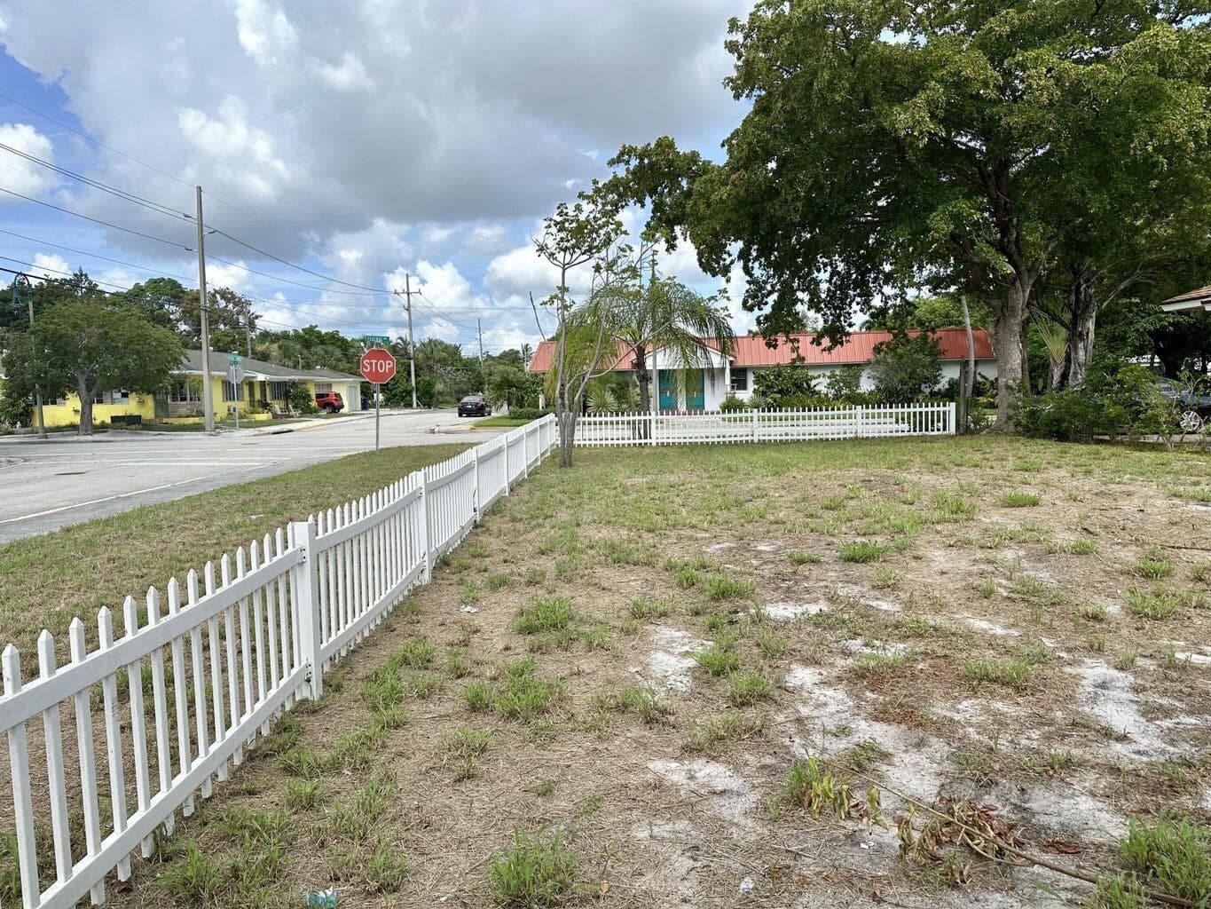 312 12th Avenue N, FL 33460 photo 2