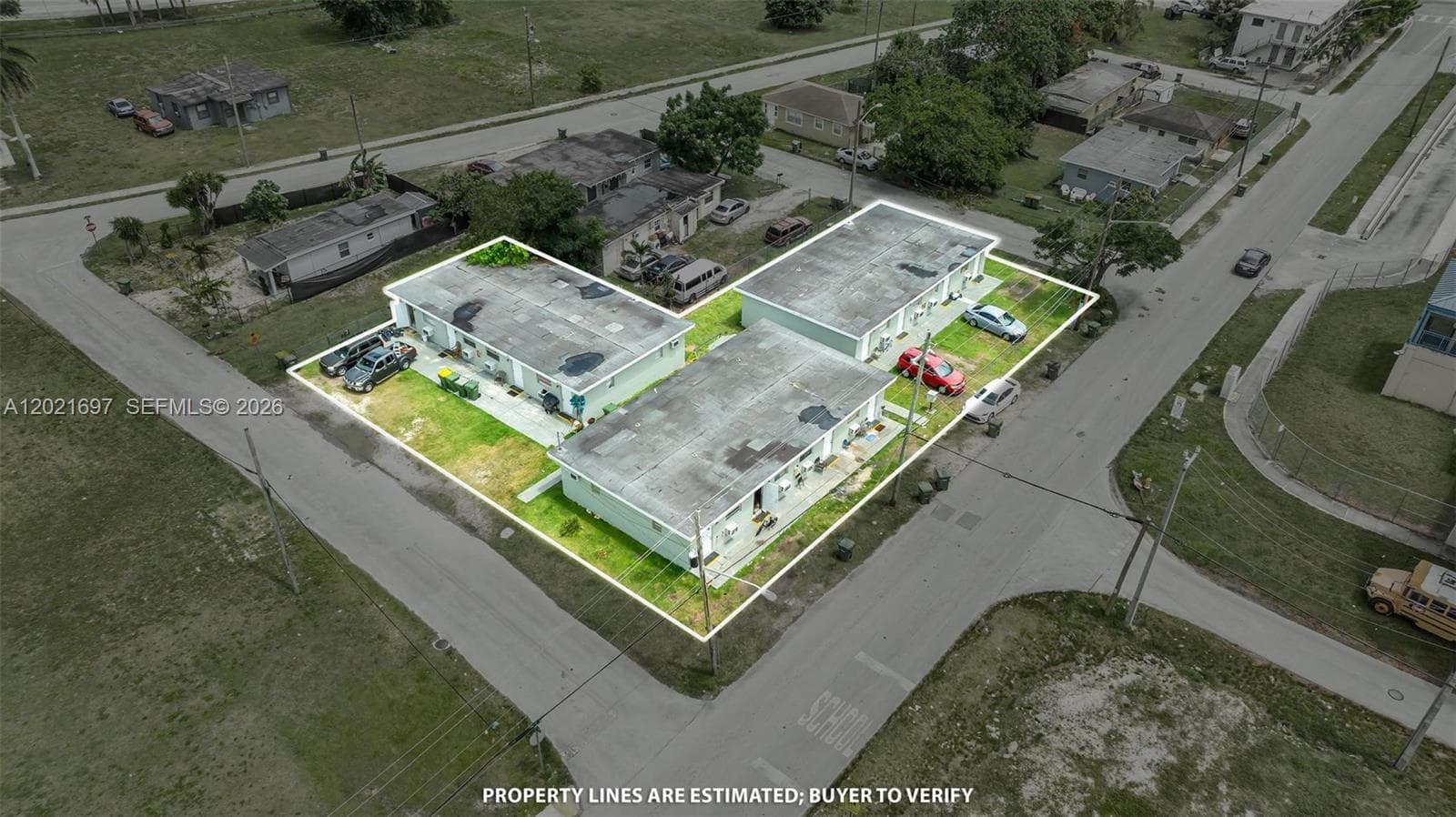 651 SW 4th Ave, Homestead FL 33030 photo 2