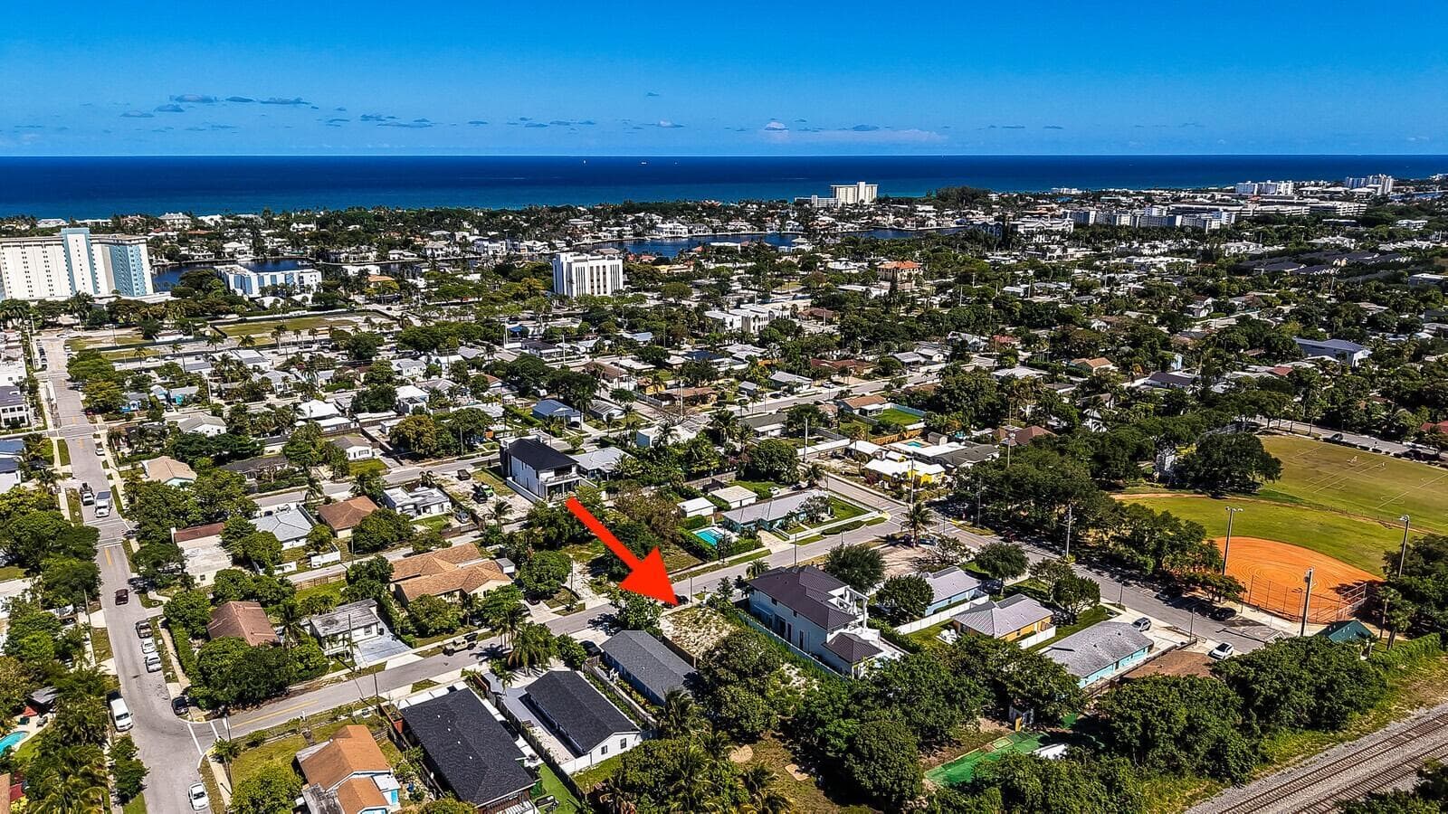 618 SE 2nd Avenue, Delray Beach FL 33483 photo 2