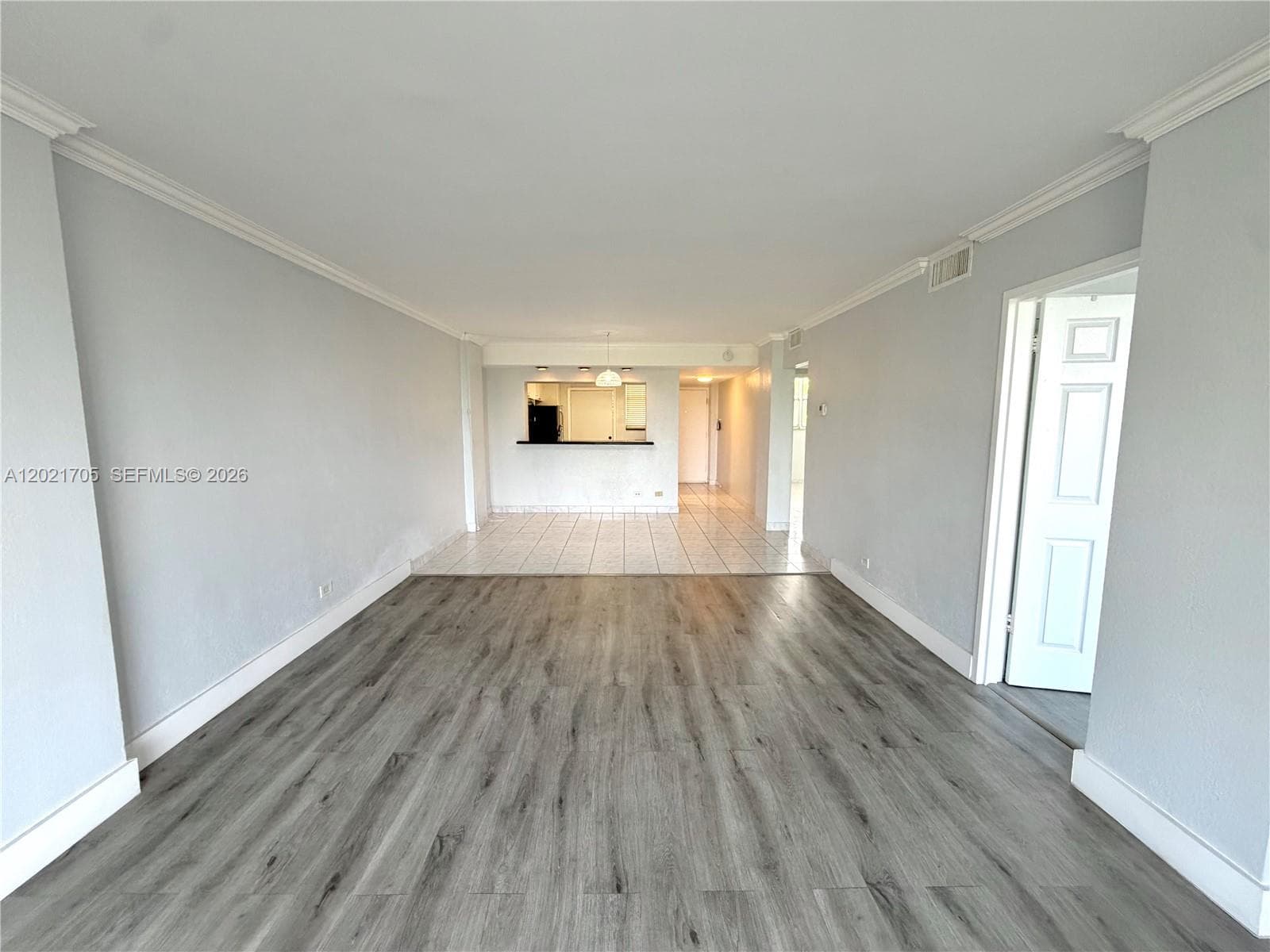 3660 NE 166th St # 414, North Miami Beach FL 33160 photo 2
