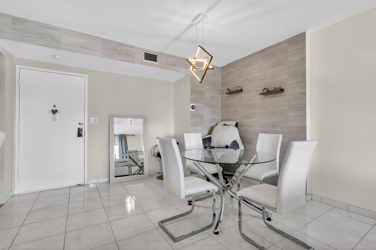 4330 Hillcrest Drive # 302, Hollywood FL 33021 photo 3