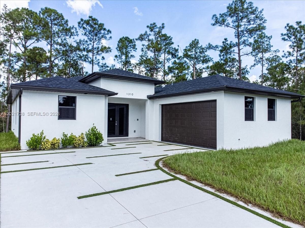 1310 Jefferson Ave, Lehigh Acres FL 33972 photo 2