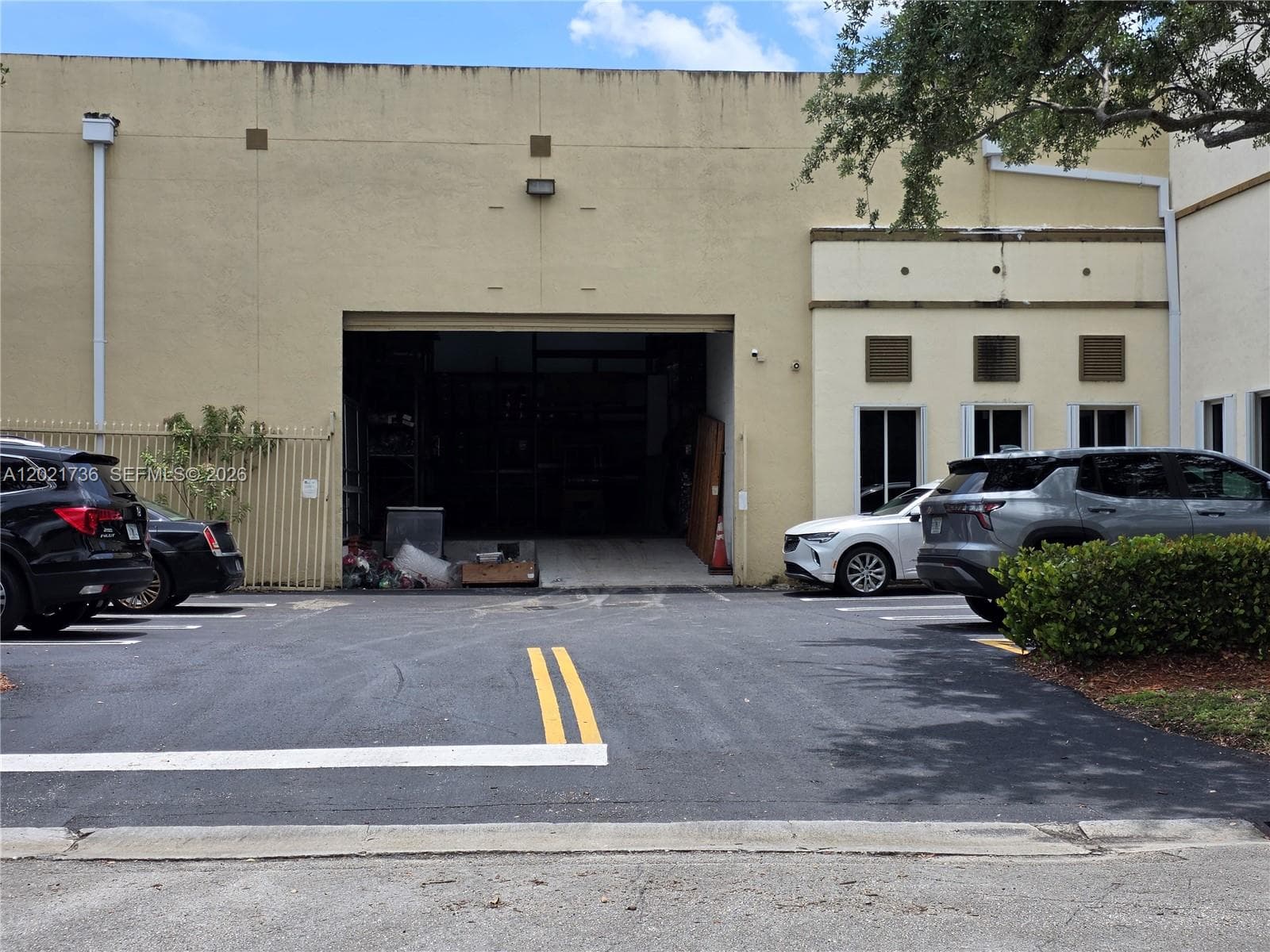 10420 NW 37th Ter, Doral FL 33178 photo 3