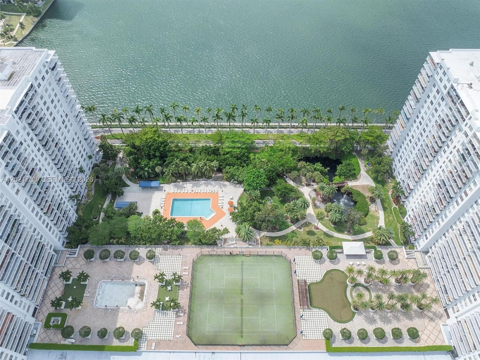 2851 NE 183rd St # 2112E, Aventura FL 33160 photo 3