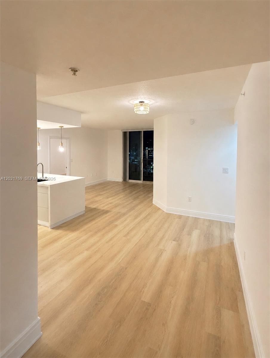 275 NE 18th St # 910, Miami FL 33132 photo 2