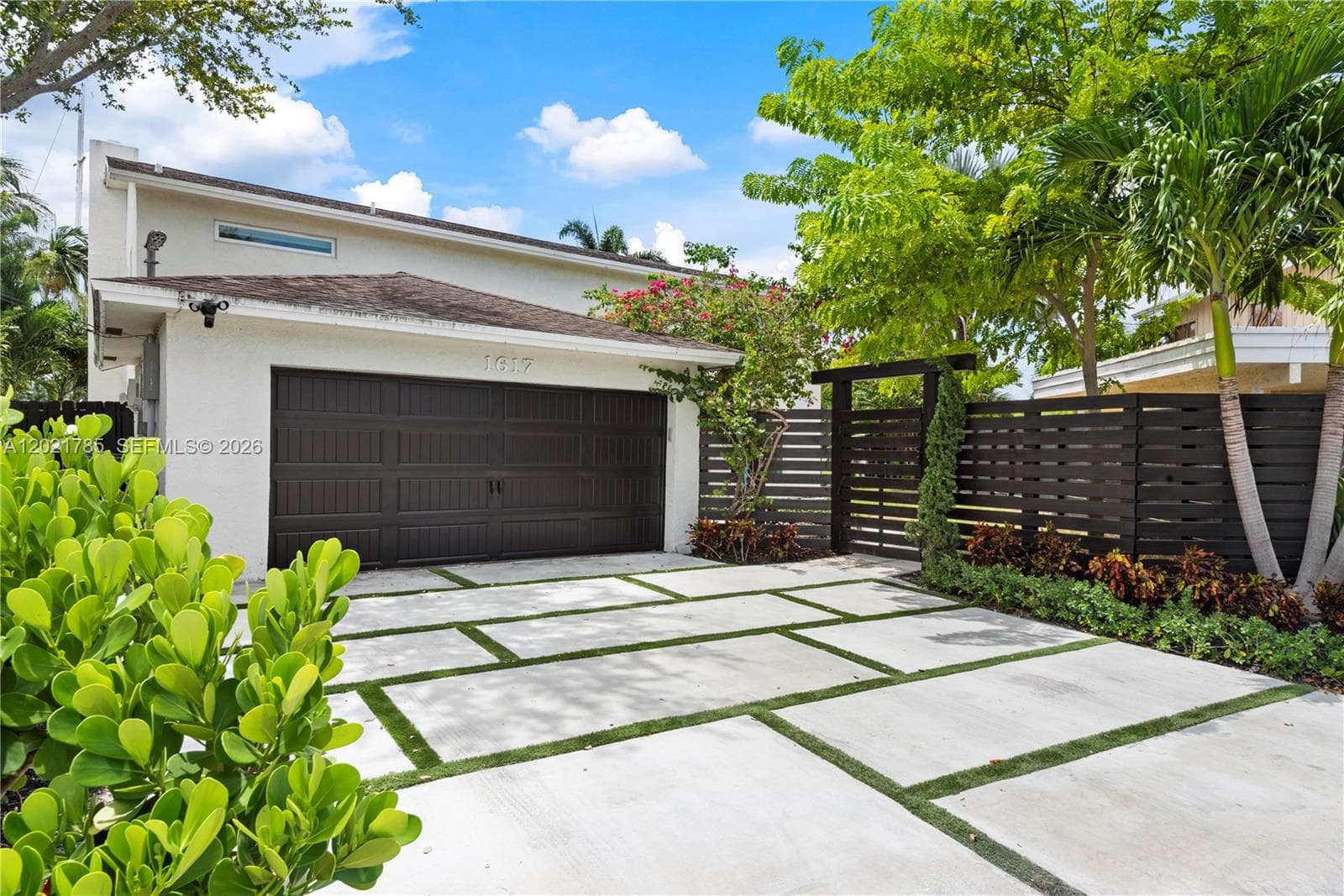 1617 SW 17th Ave, Fort Lauderdale FL 33312