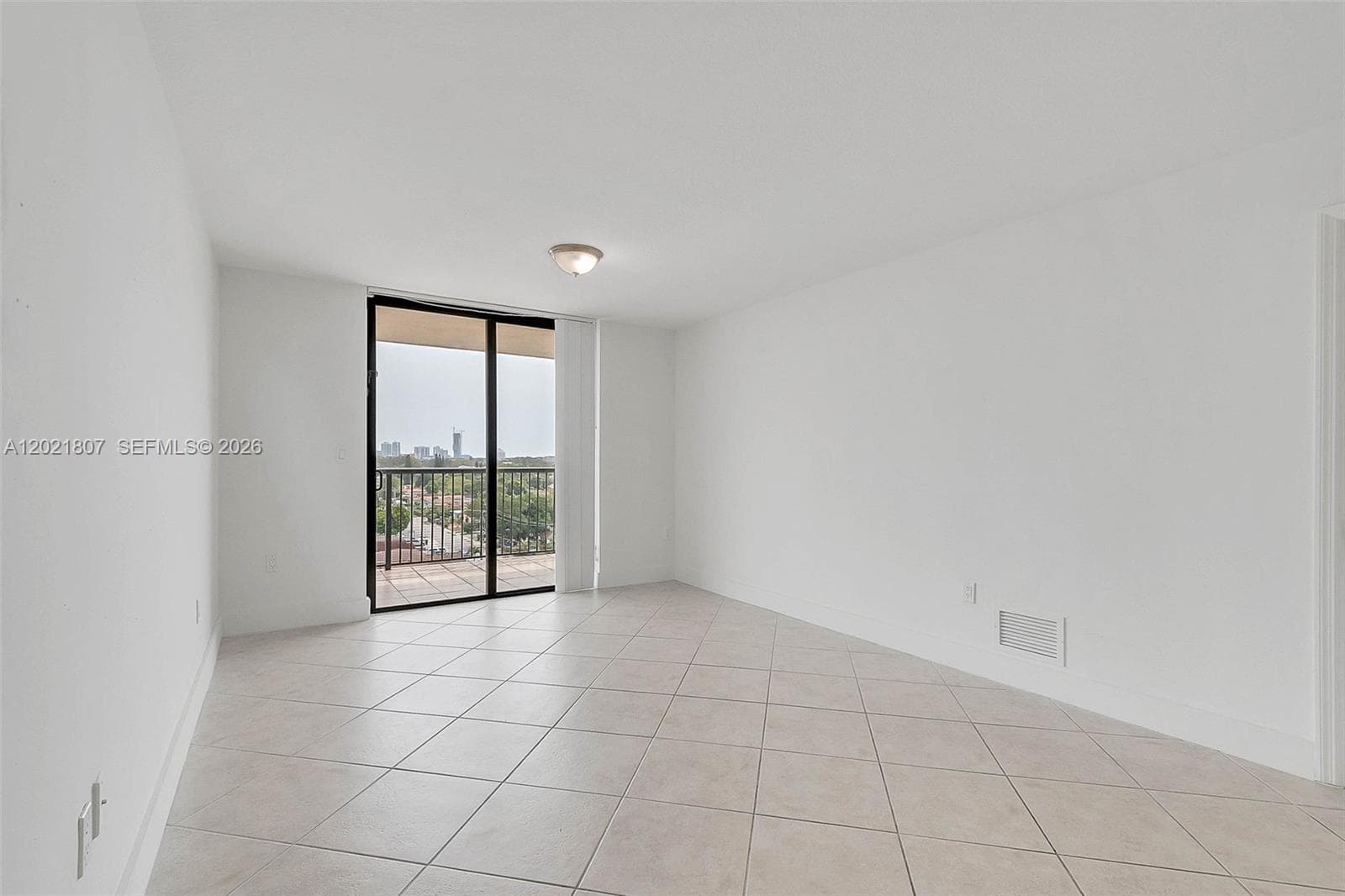 1690 SW 27th Ave # 805, Miami FL 33145 photo 5