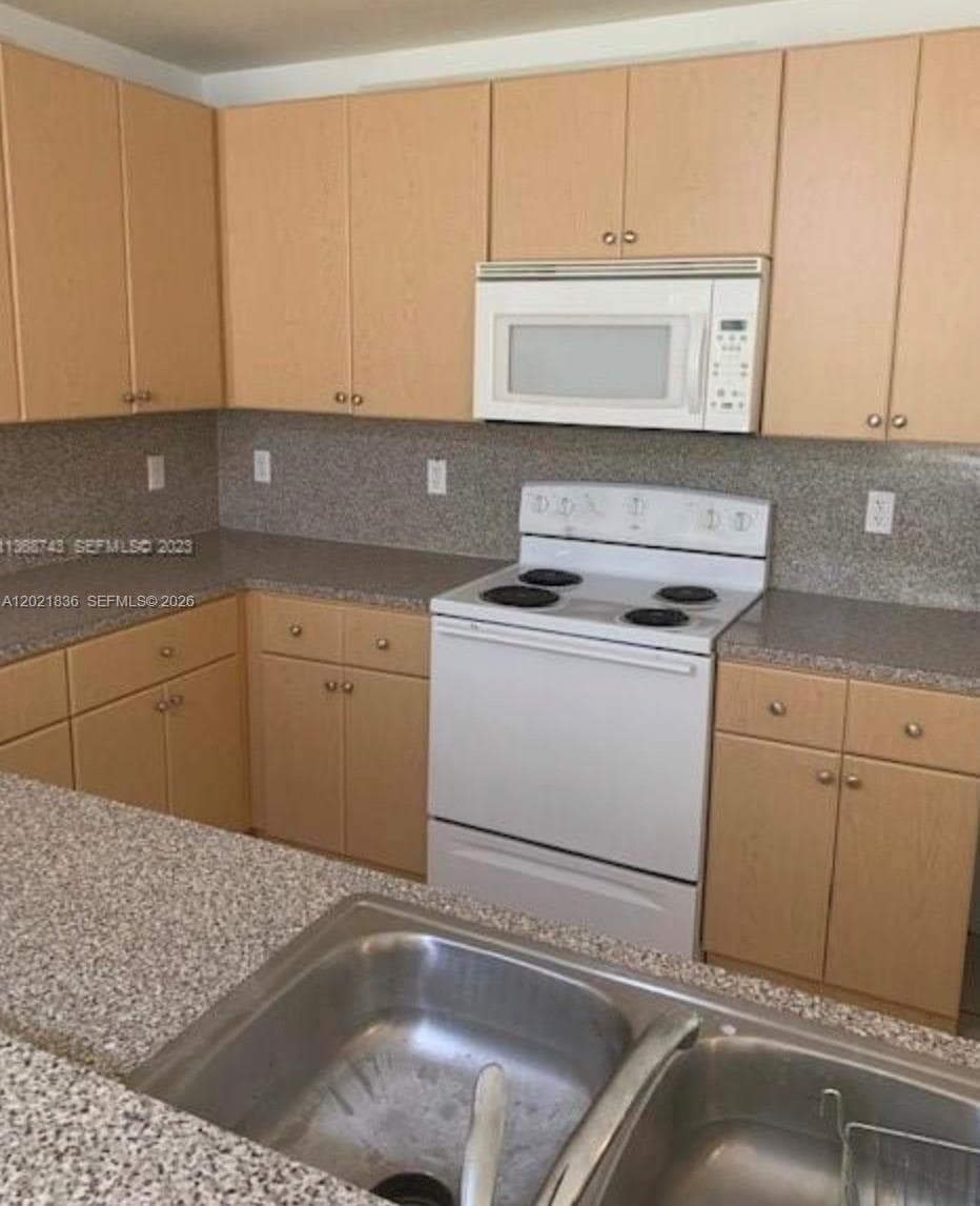 22631 SW 88th Pl # 18, Cutler Bay FL 33190 photo 3