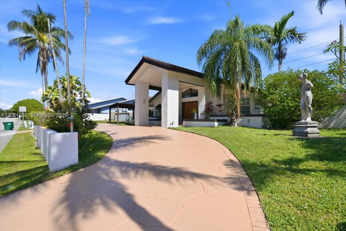 9665 SW 136th St, Miami FL 33176 photo 2