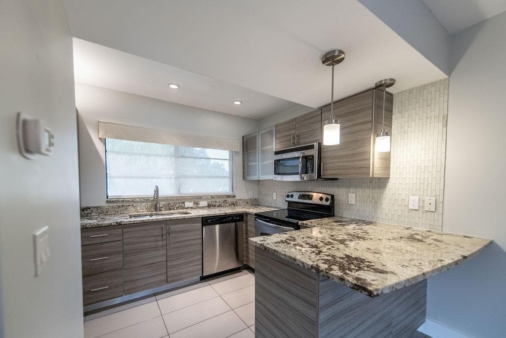 64 Isle Of Venice Drive # 22, Fort Lauderdale FL 33301 photo 4