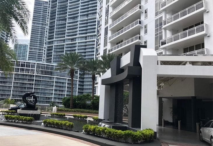 901 Brickell Key Blvd # 3307, Miami FL 33131 photo 2