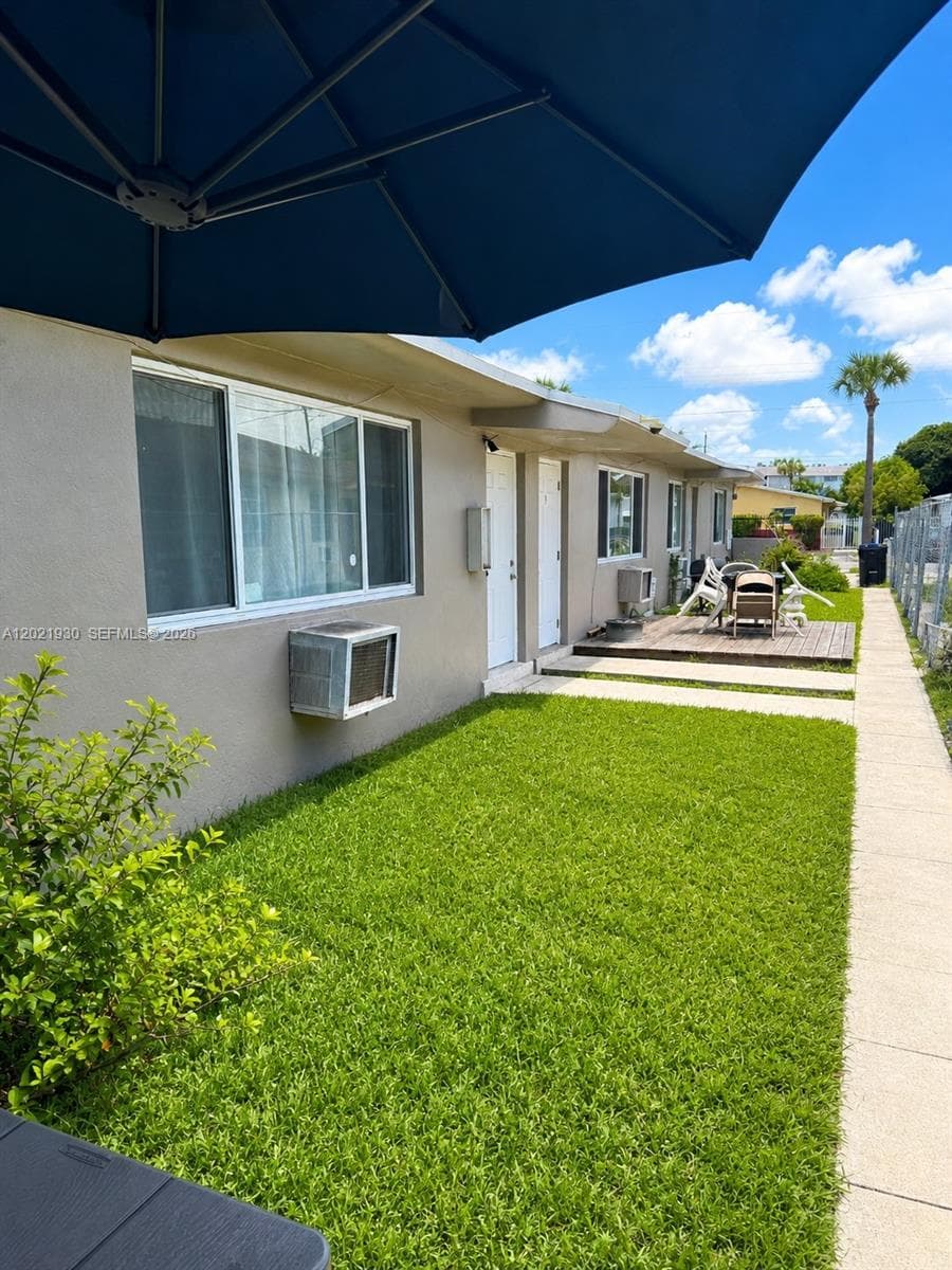 16031 NE 19th Pl, North Miami Beach FL 33162 photo 5