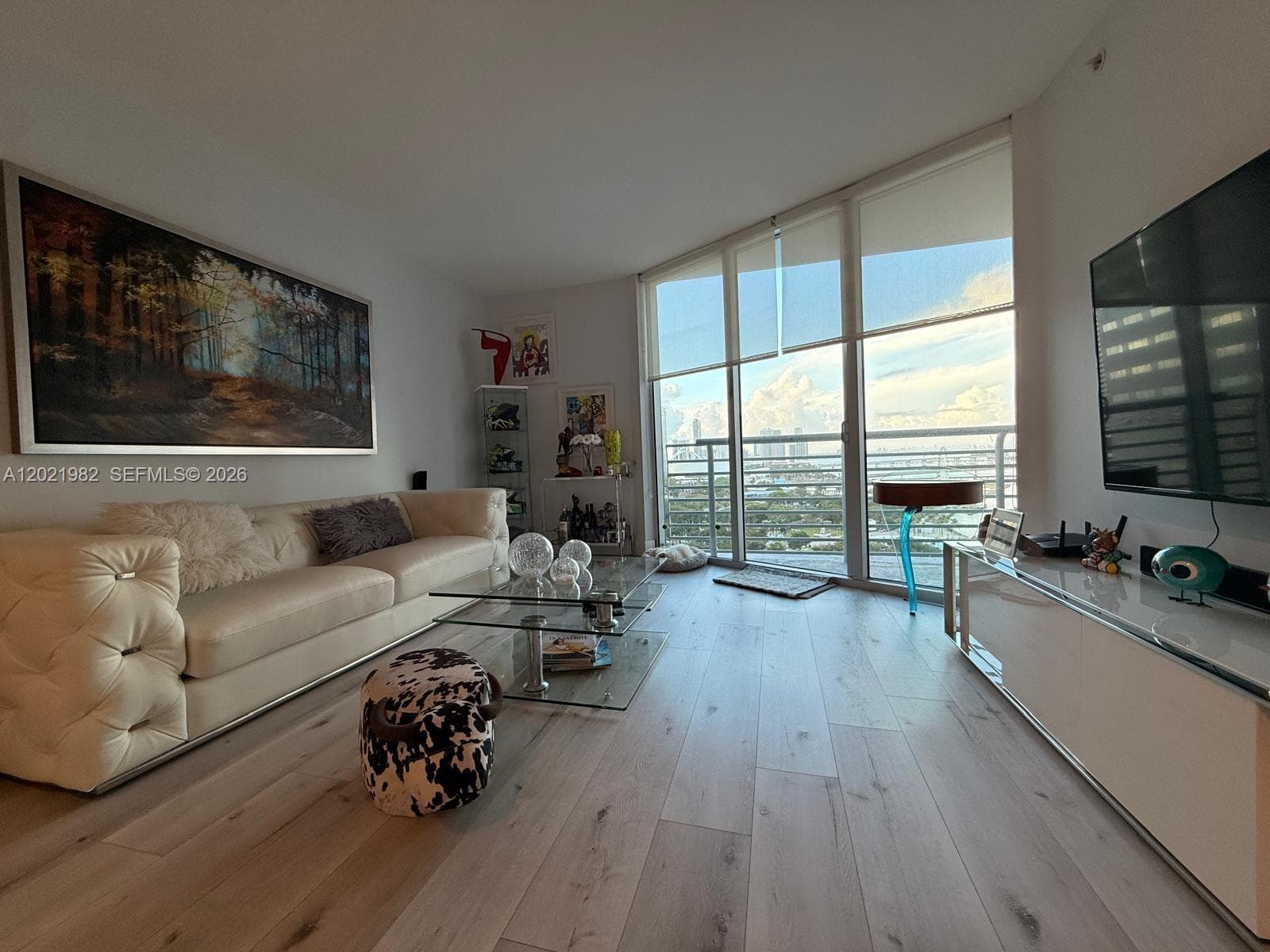 325 S Biscayne Blvd # 2024, Miami FL 33131 photo 3