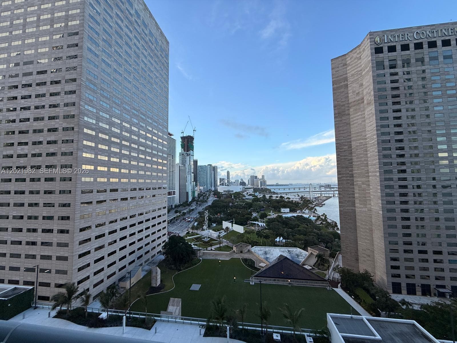 325 S Biscayne Blvd # 2024, Miami FL 33131 photo 4