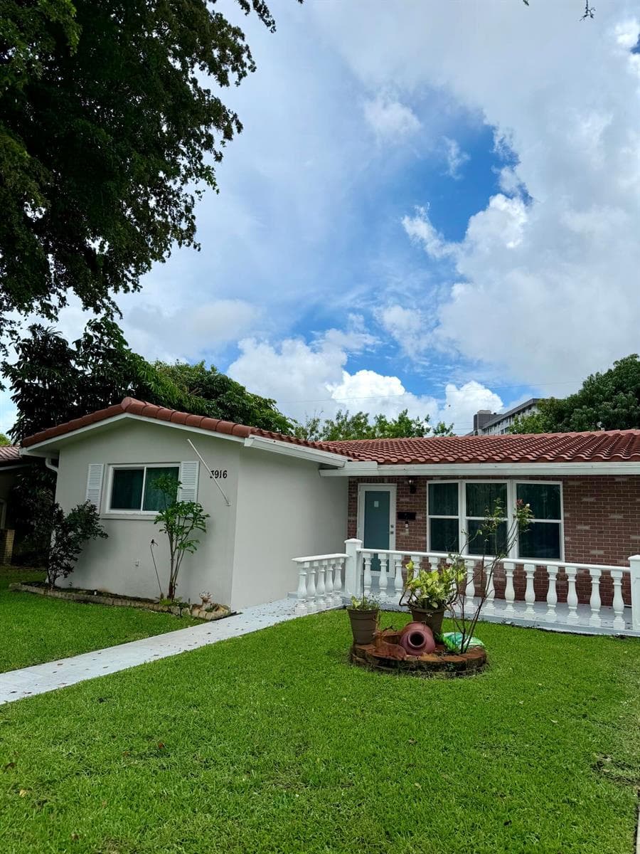 3916 Adams Street, Hollywood FL 33021 photo 3