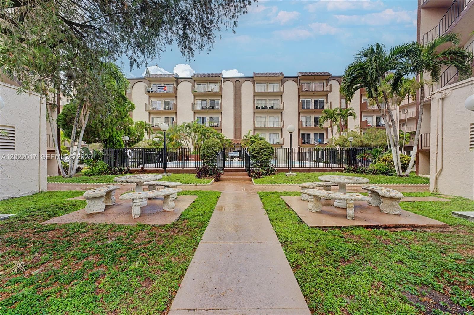 1950 W 54th St # 105, Hialeah FL 33012 photo 2