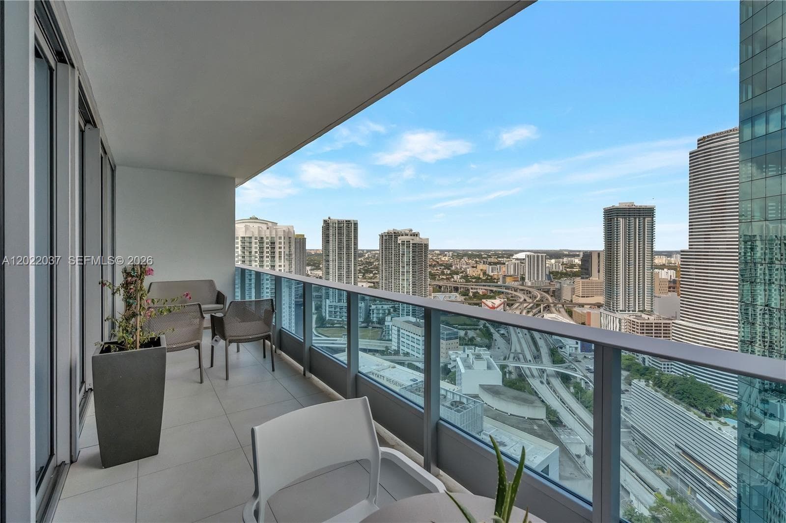 200 Biscayne Boulevard Way # 3911, Miami, FL 33131 photo 4