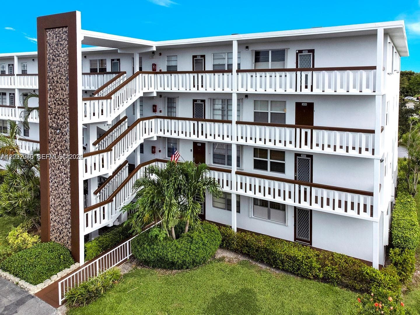 4052 E Harwood E # 4052, Deerfield Beach FL 33442 photo 2
