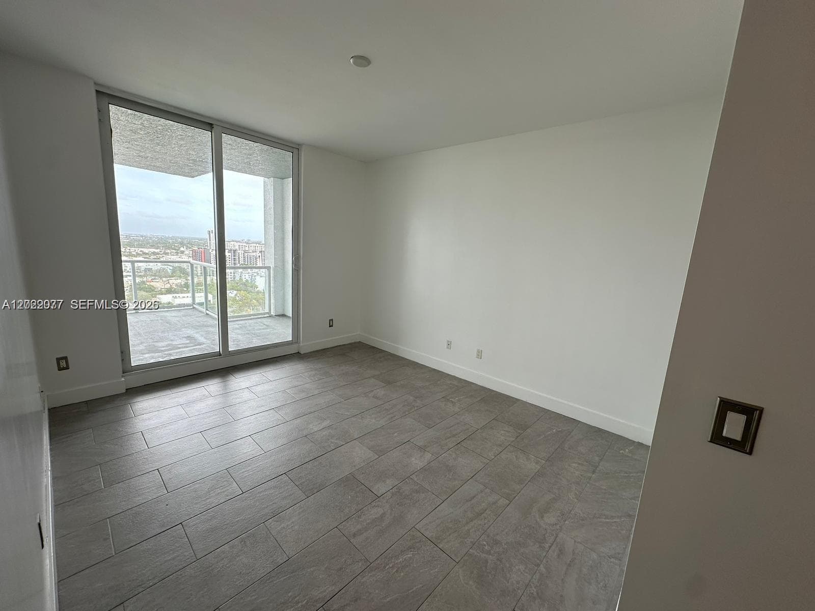 315 NE 3rd Ave # 2009, Fort Lauderdale FL 33301 photo 3