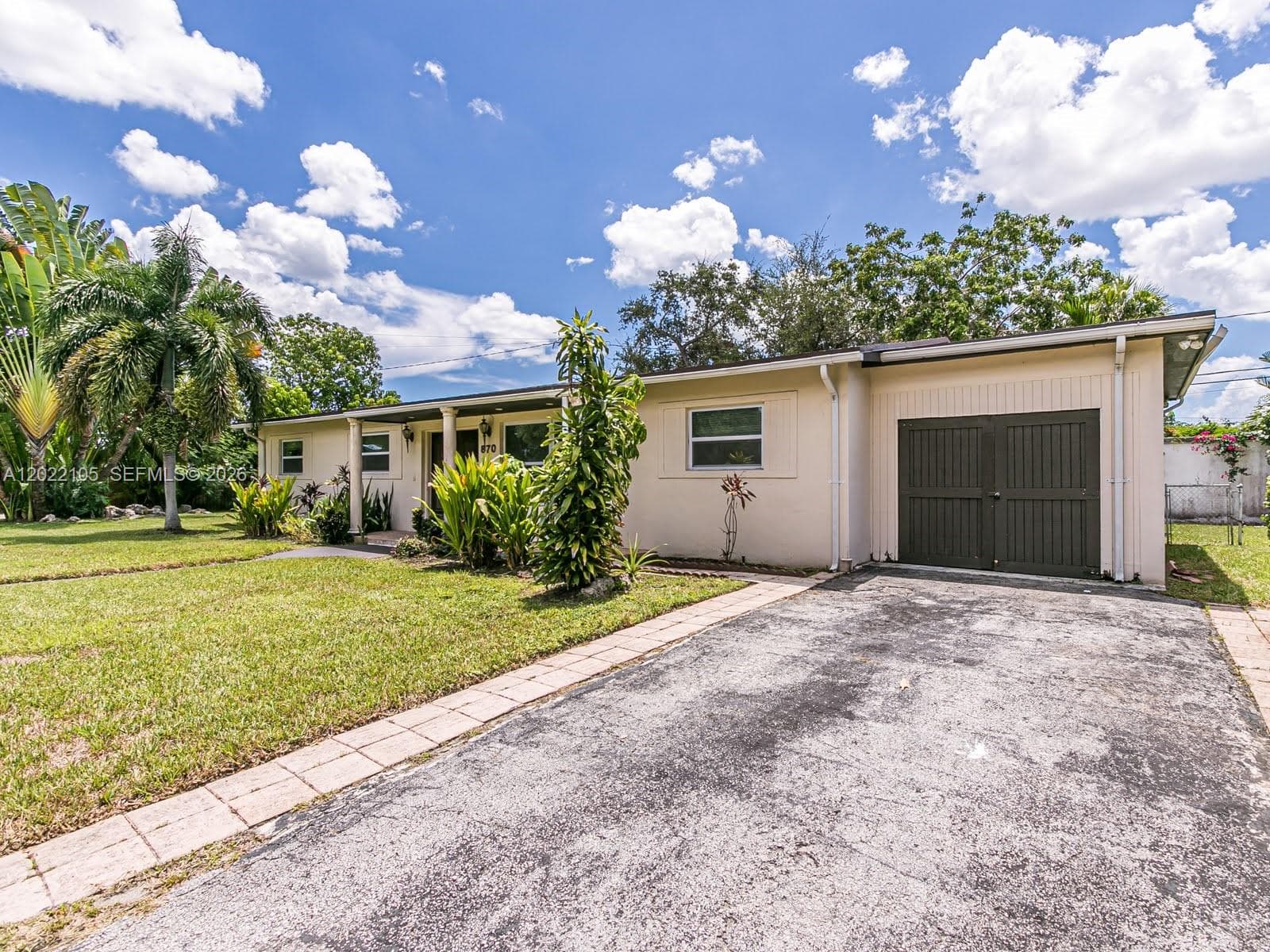 870 NE 182nd St, North Miami Beach FL 33162 photo 3