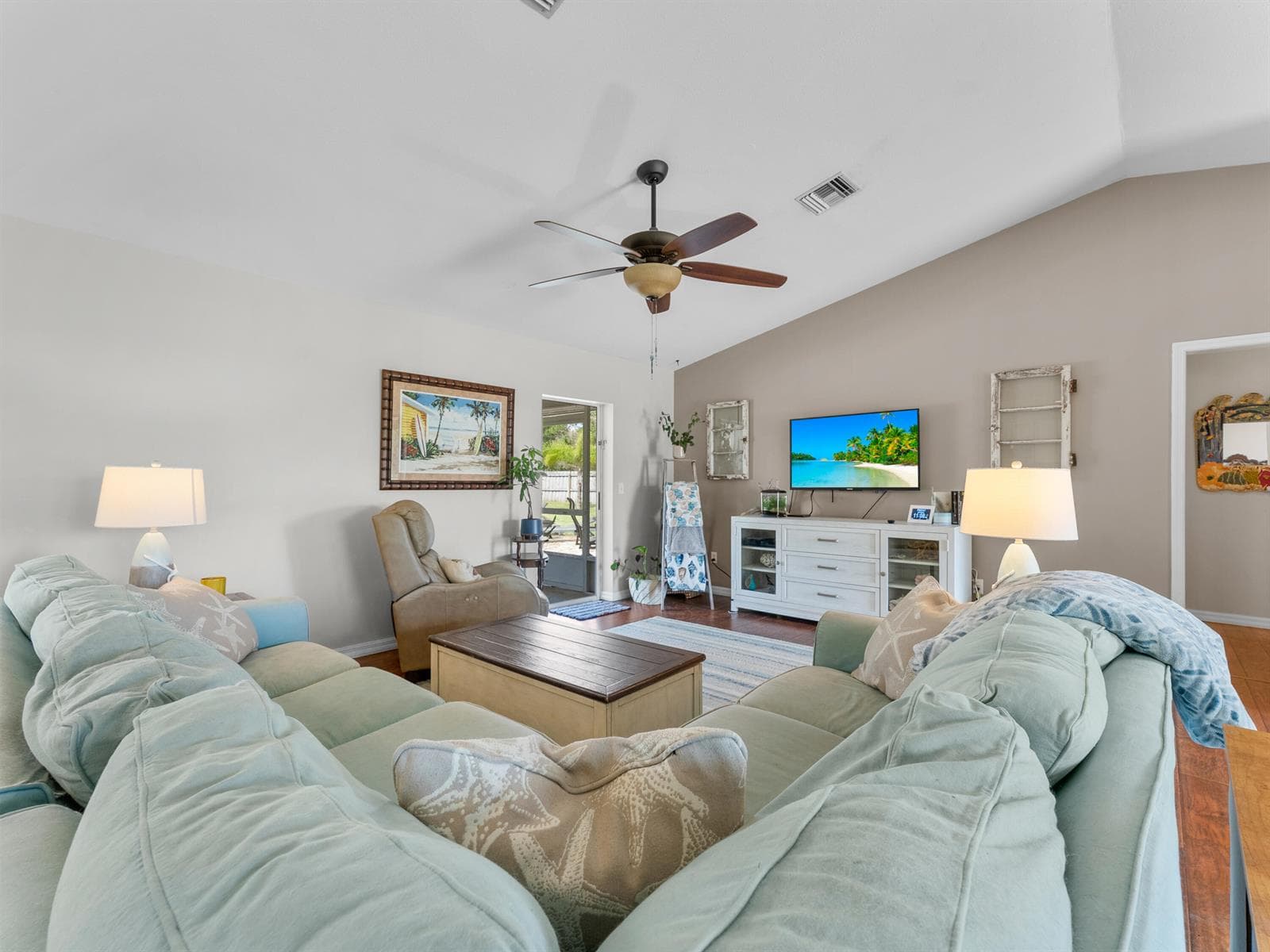 698 Fischer Drive, Sebastian FL 32958 photo 2