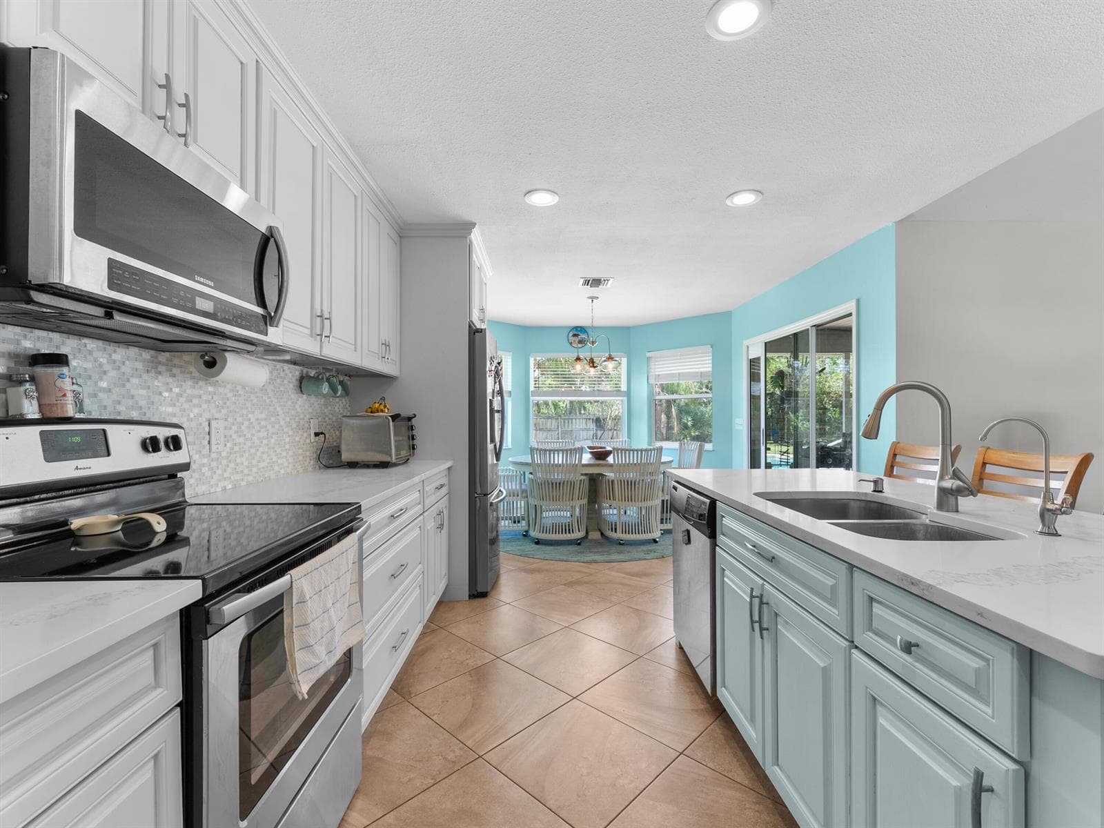 698 Fischer Drive, Sebastian FL 32958 photo 4