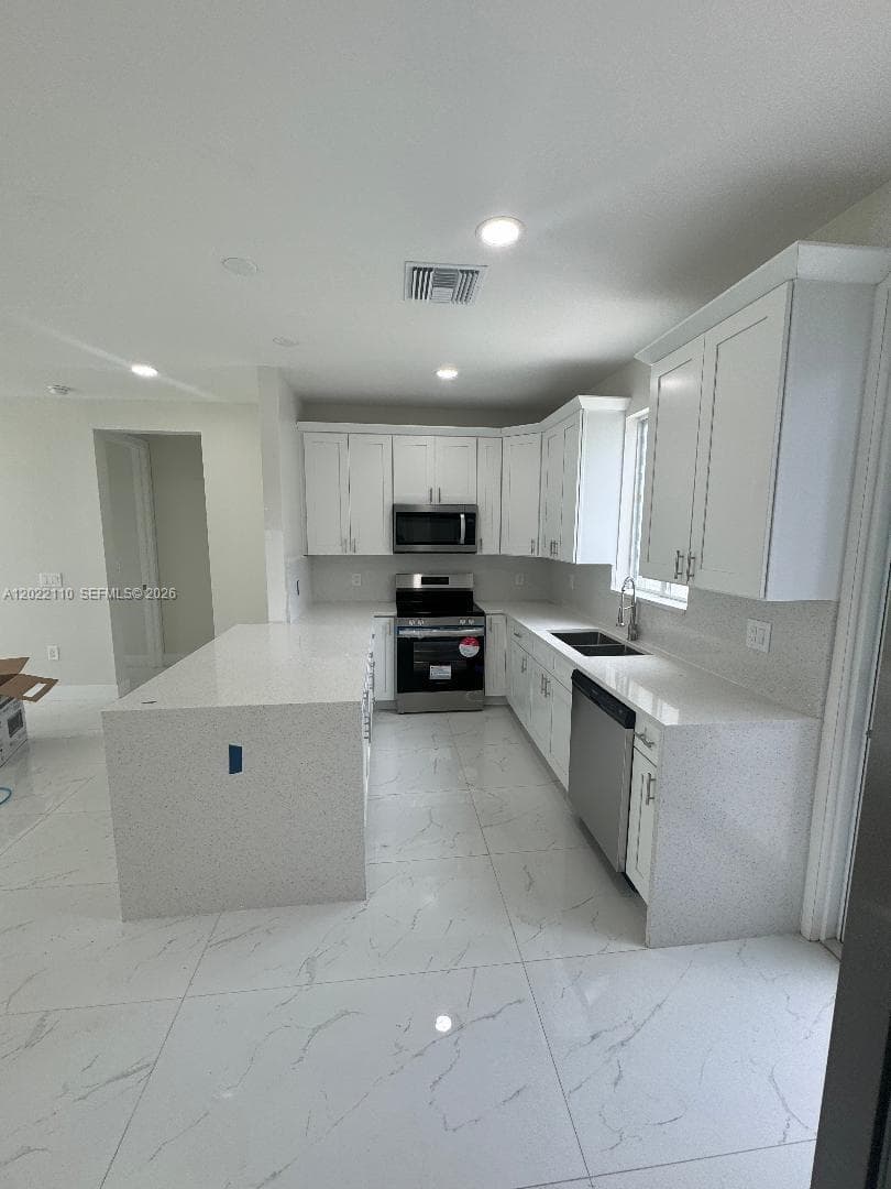 55 S Colin ave, Lehigh Acres FL 33976 photo 4