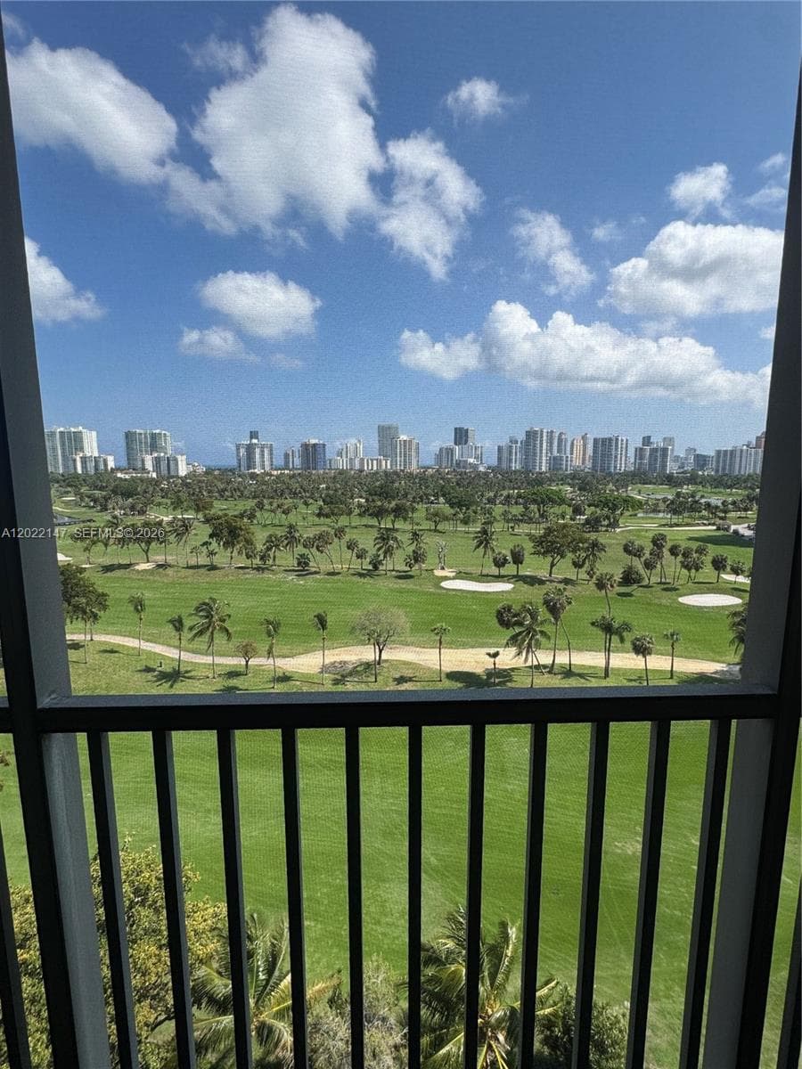 20335 W Country Club Dr # 1205, Aventura FL 33180 photo 2