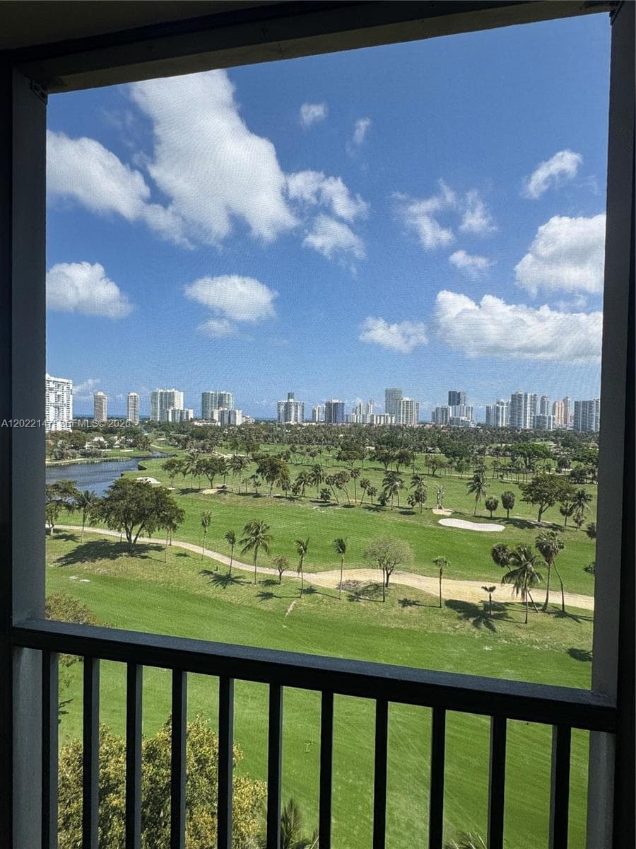 20335 W Country Club Dr # 1205, Aventura FL 33180 photo 5