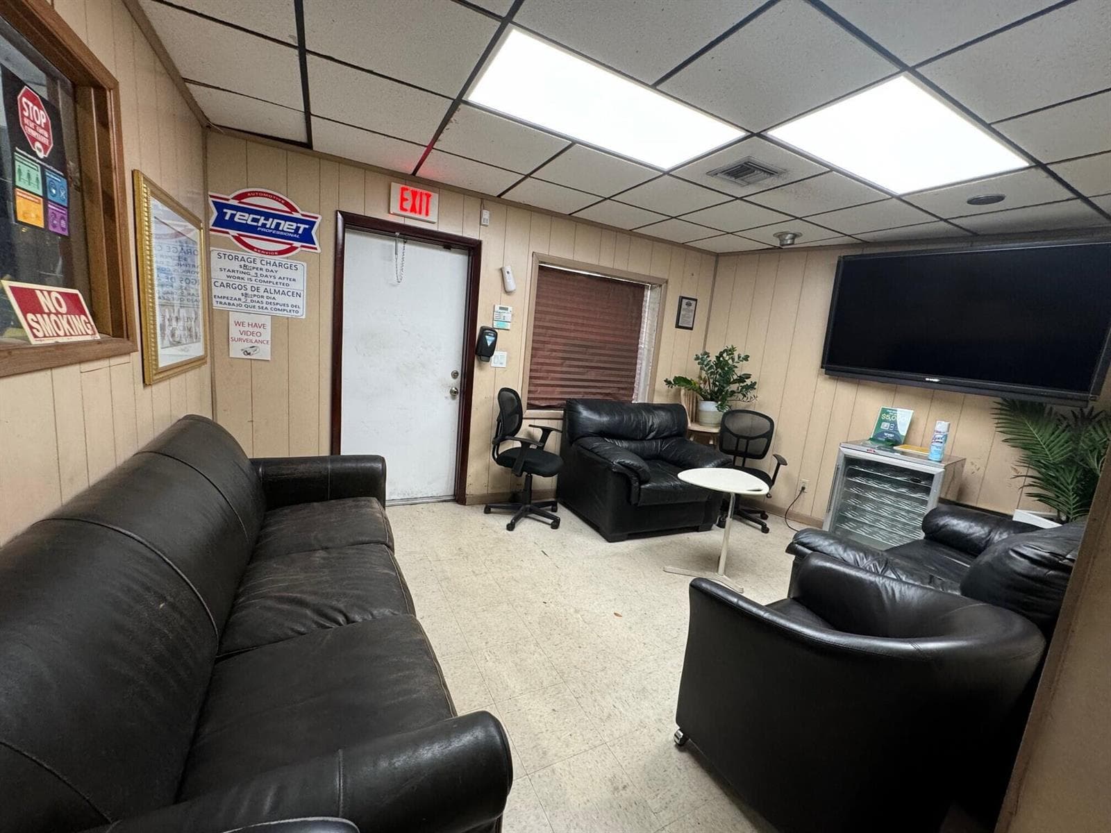 2355 NW 30th Street, Oakland Park FL 33311 photo 3