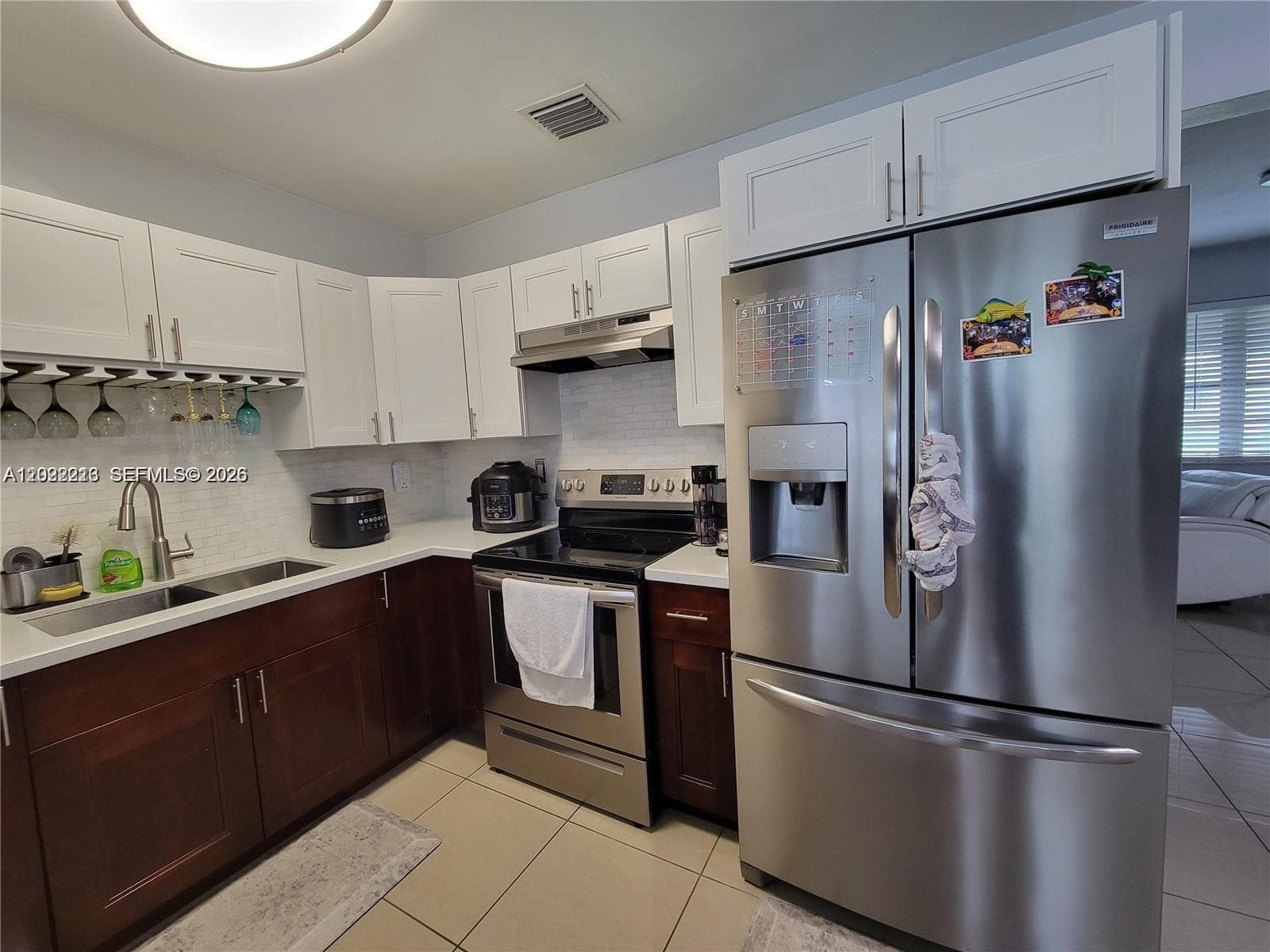 6930 SW 12th St, Pembroke Pines FL 33023 photo 4