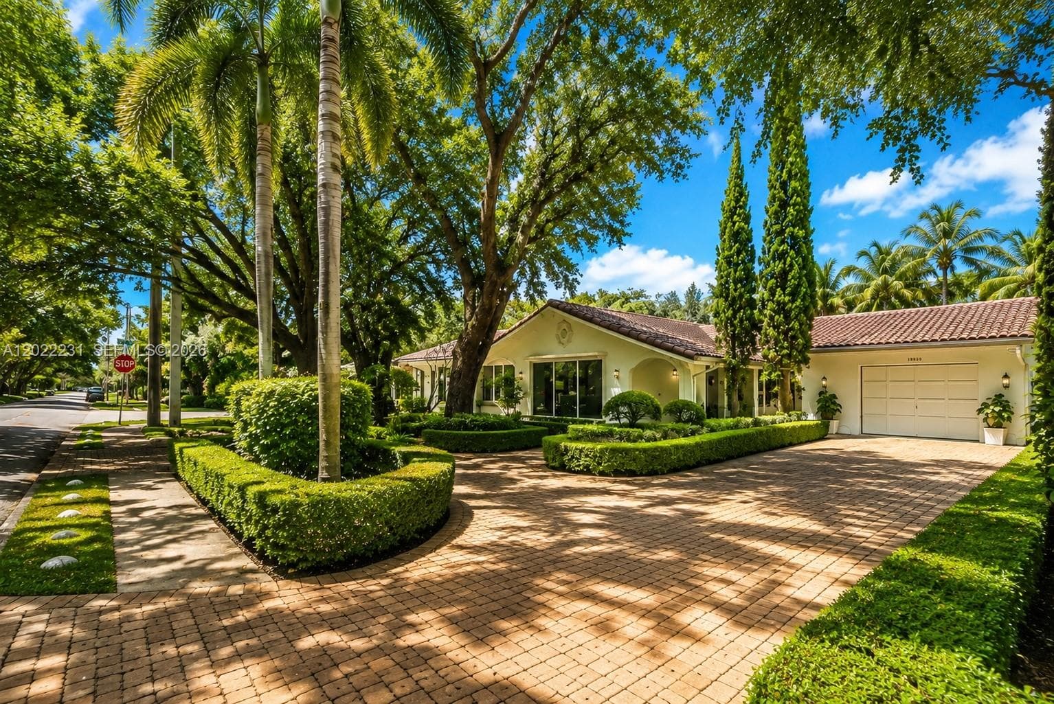 7980 SW 52nd Ave, Miami FL 33143 photo 2