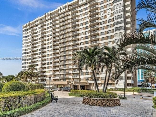 1965 S Ocean Dr # 9K, Hallandale Beach FL 33009