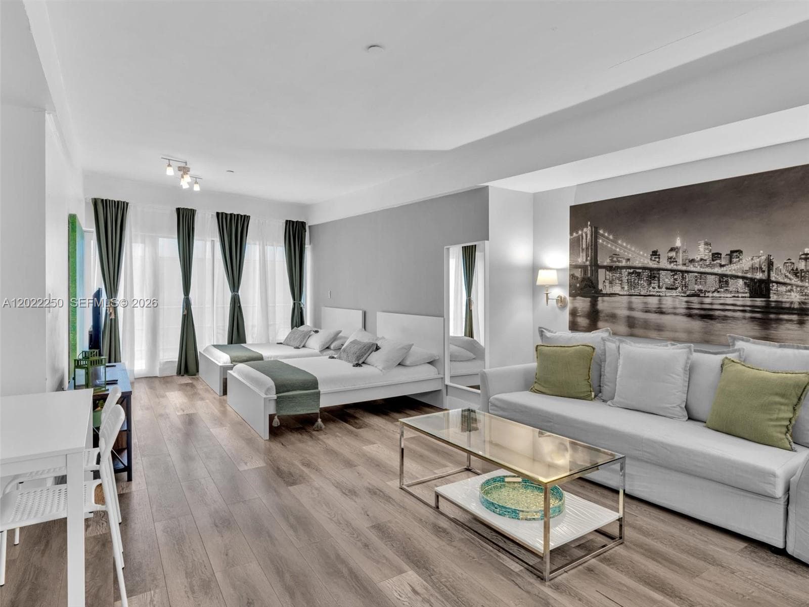 1052 Ocean Dr # C203, Miami Beach, FL 33139 photo 3