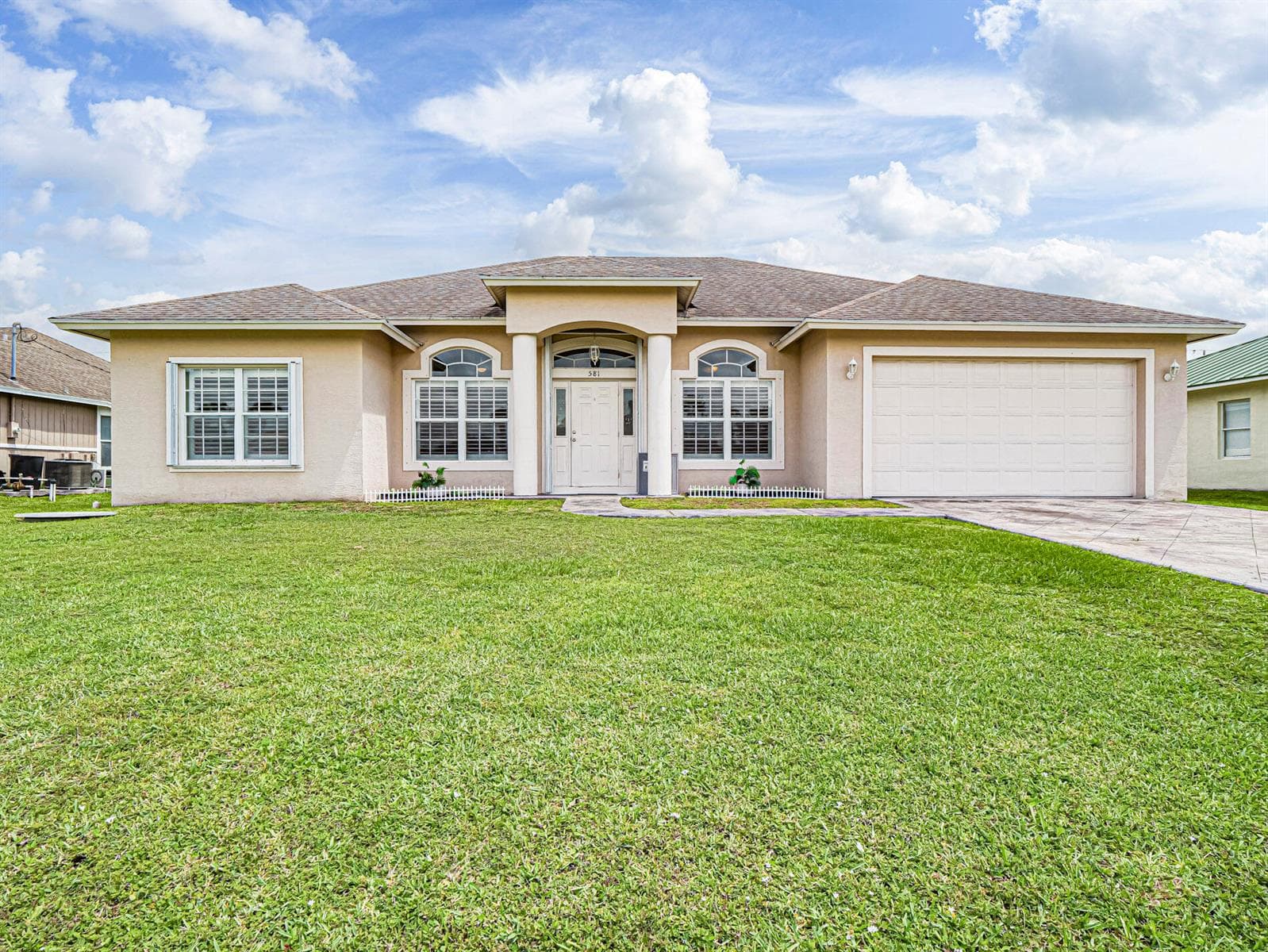 581 SW Grove Avenue, Port St. Lucie FL 34983 photo 3