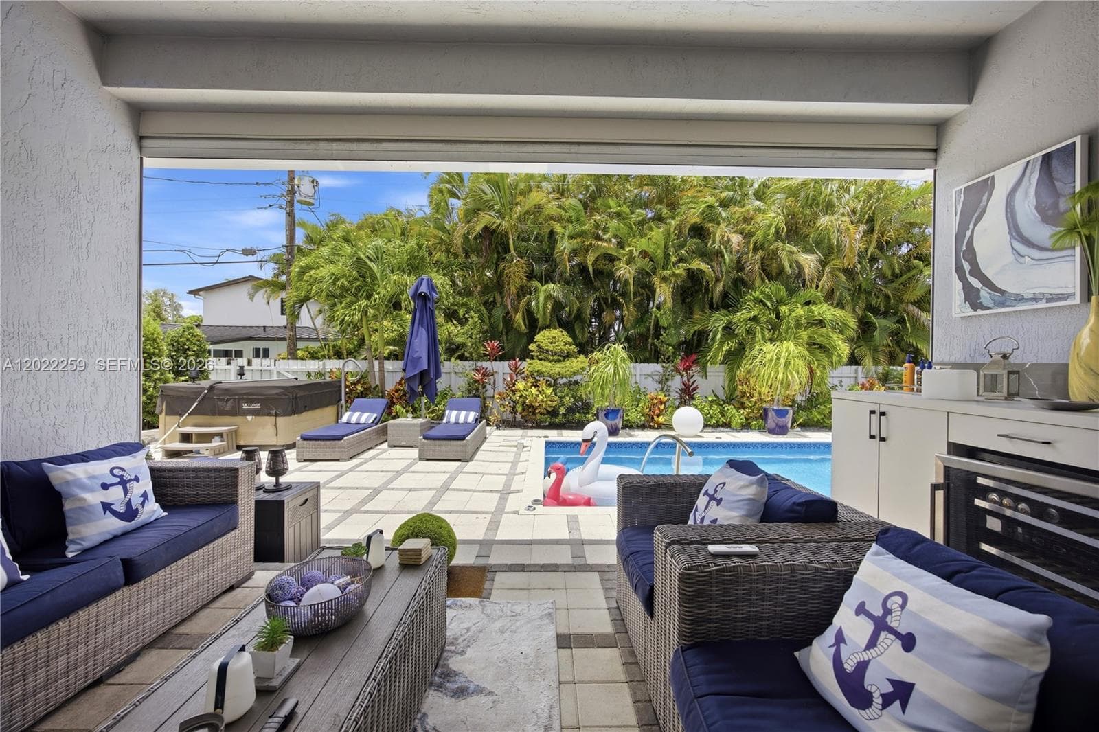 105 NE 28th Ct, Wilton Manors FL 33334 photo 3