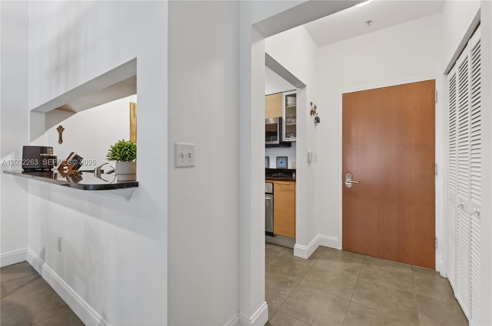 31 SE 5th St # 203, Miami FL 33131 photo 5