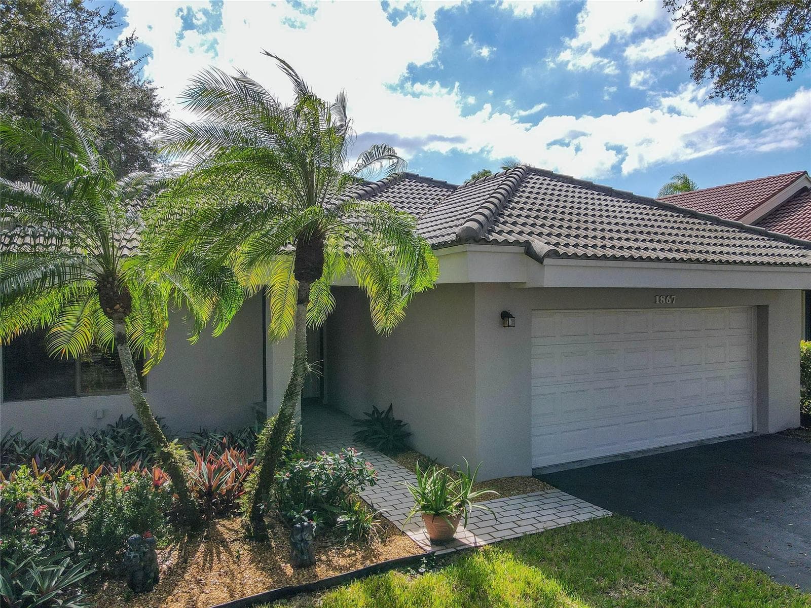 1867 NW 99th Avenue, Plantation FL 33322 photo 2