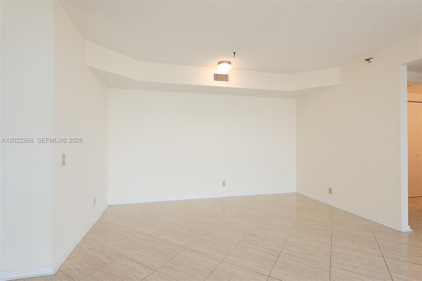 3610 Yacht Club Dr # 511, Aventura FL 33180 photo 2