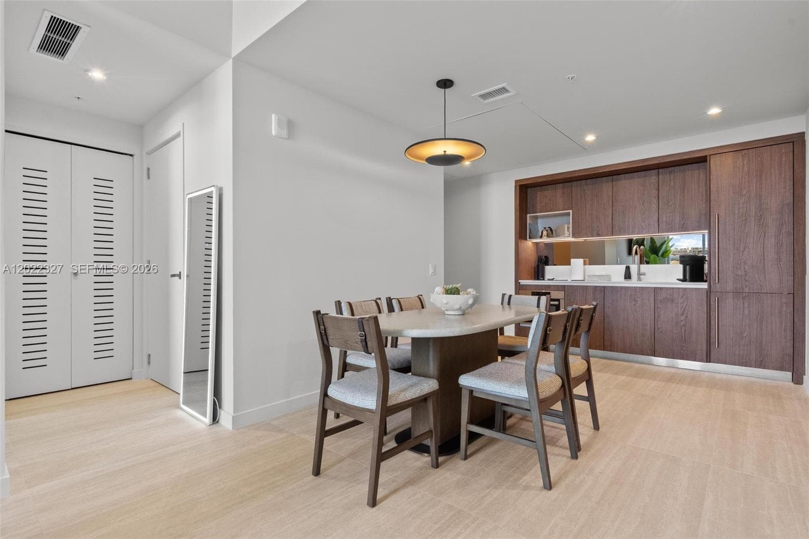 1611 SW 2nd Ave # 817, Miami FL 33129 photo 4