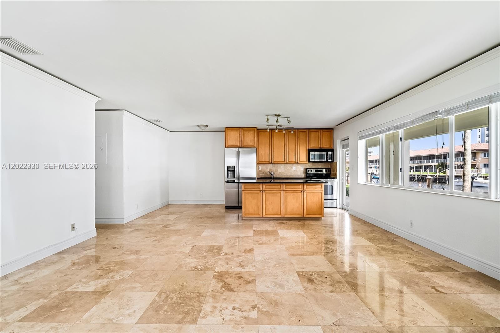 2881 NE 32nd St # 111, Fort Lauderdale FL 33306 photo 3