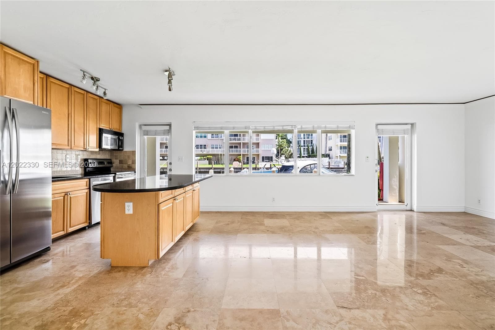 2881 NE 32nd St # 111, Fort Lauderdale FL 33306 photo 4