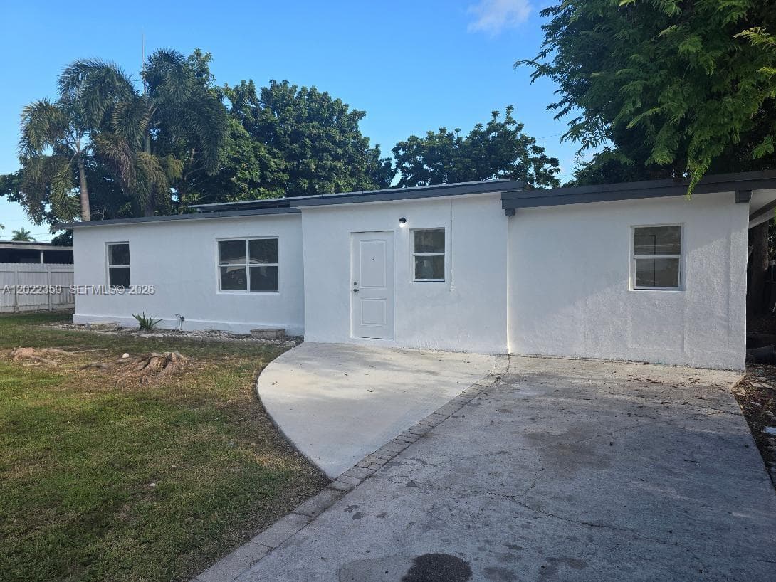 15340 Garfield Dr, Homestead FL 33033 photo 3