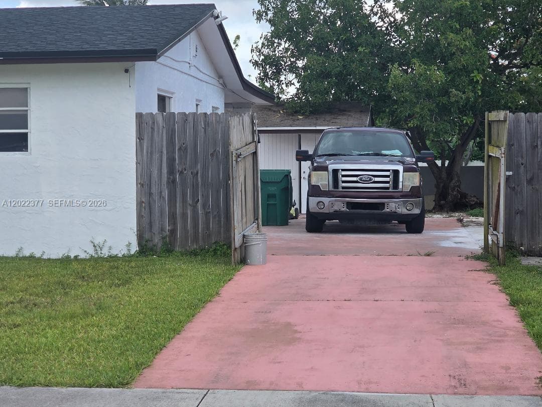 14905 SW 304th Ter, Homestead FL 33033 photo 4