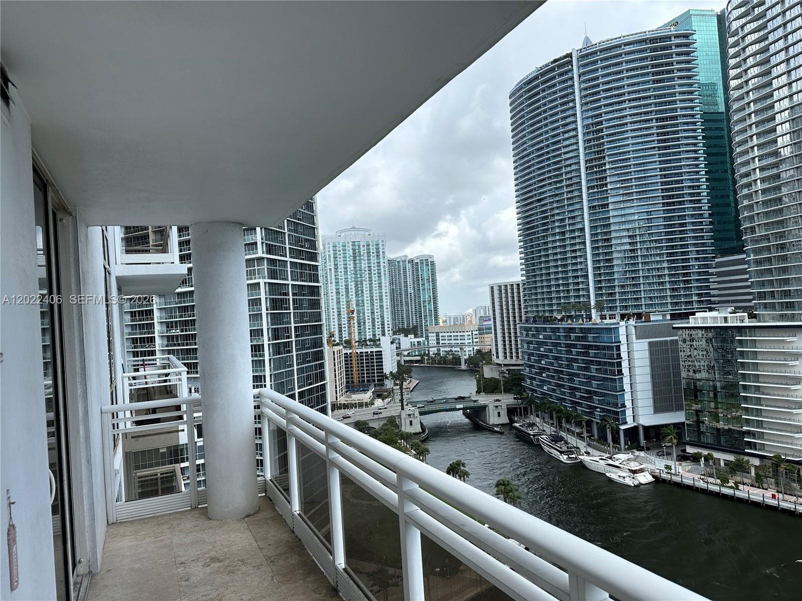 901 Brickell Key Blvd # 2005, Miami FL 33131 photo 2