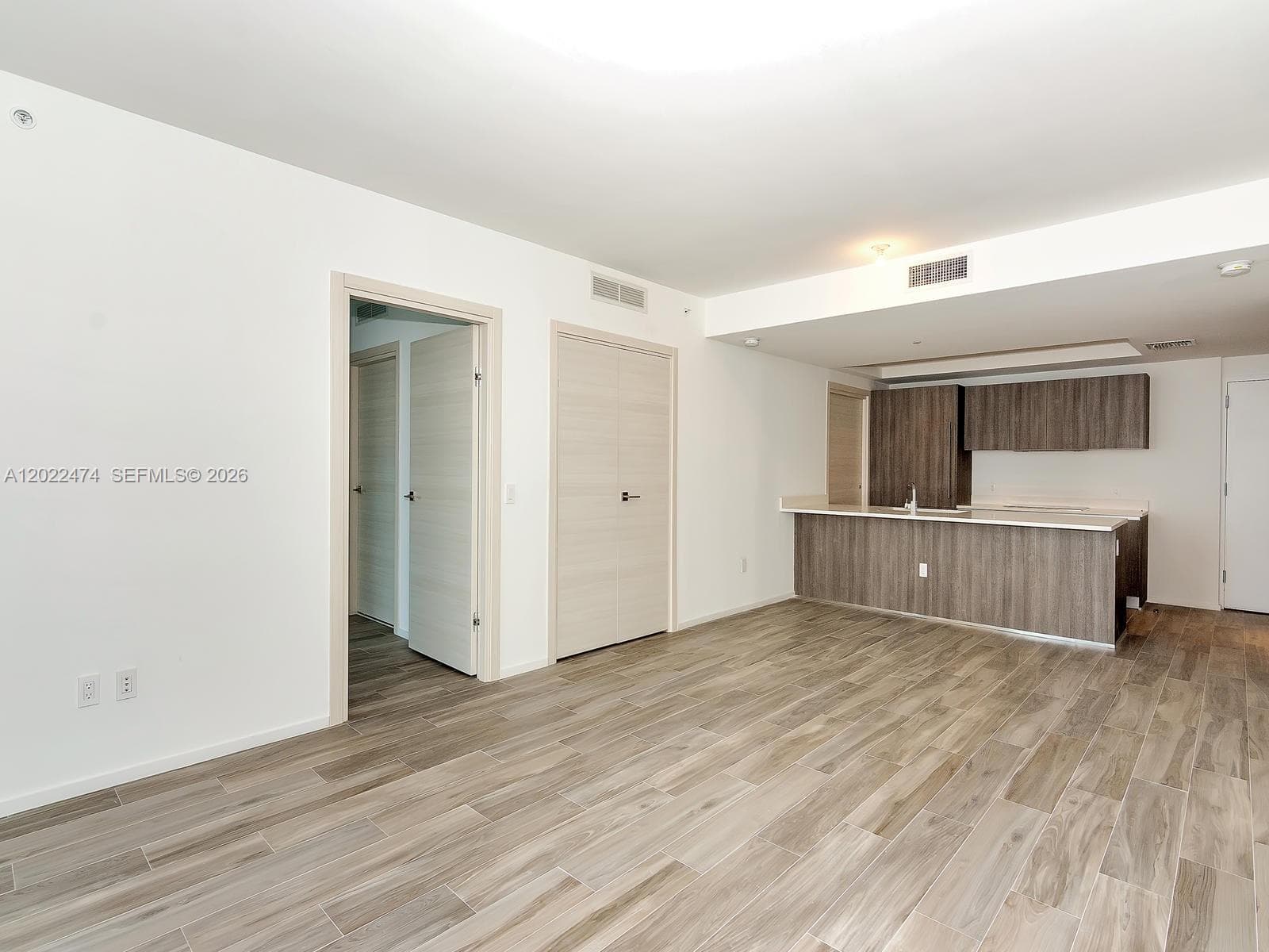 801 S Miami Ave # 2310, Miami FL 33131 photo 5